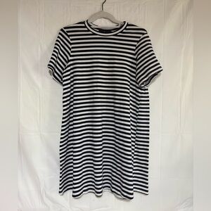 Pomander Place dress in Black and white size xsmall